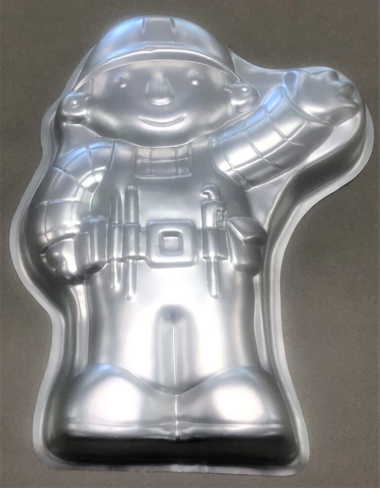Bob the Builder cake pan