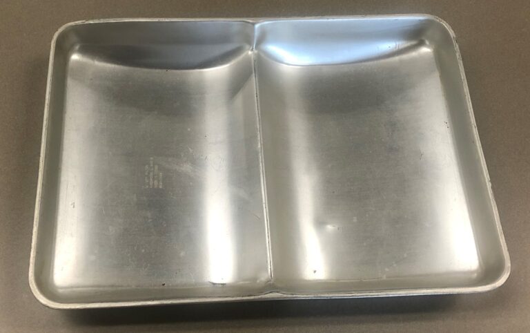 Book (medium) cake pan
