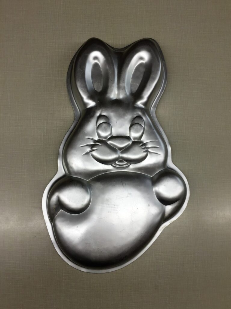 Easter_Bunny cake pan