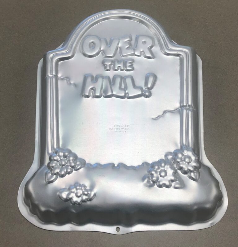 Over the Hill (Tombtone) cake pan